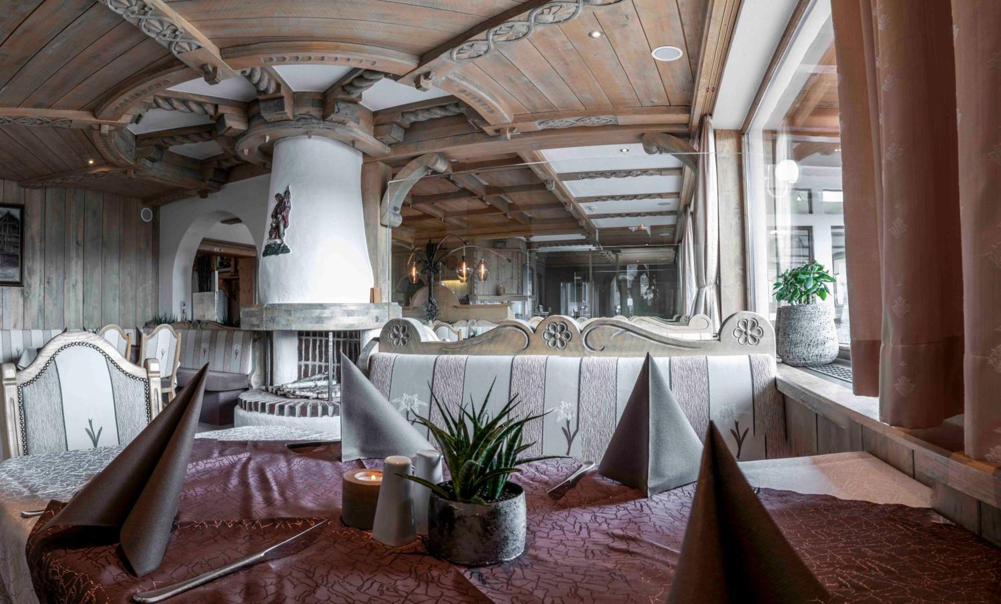 Hotel Montana Fiss Exteriör bild